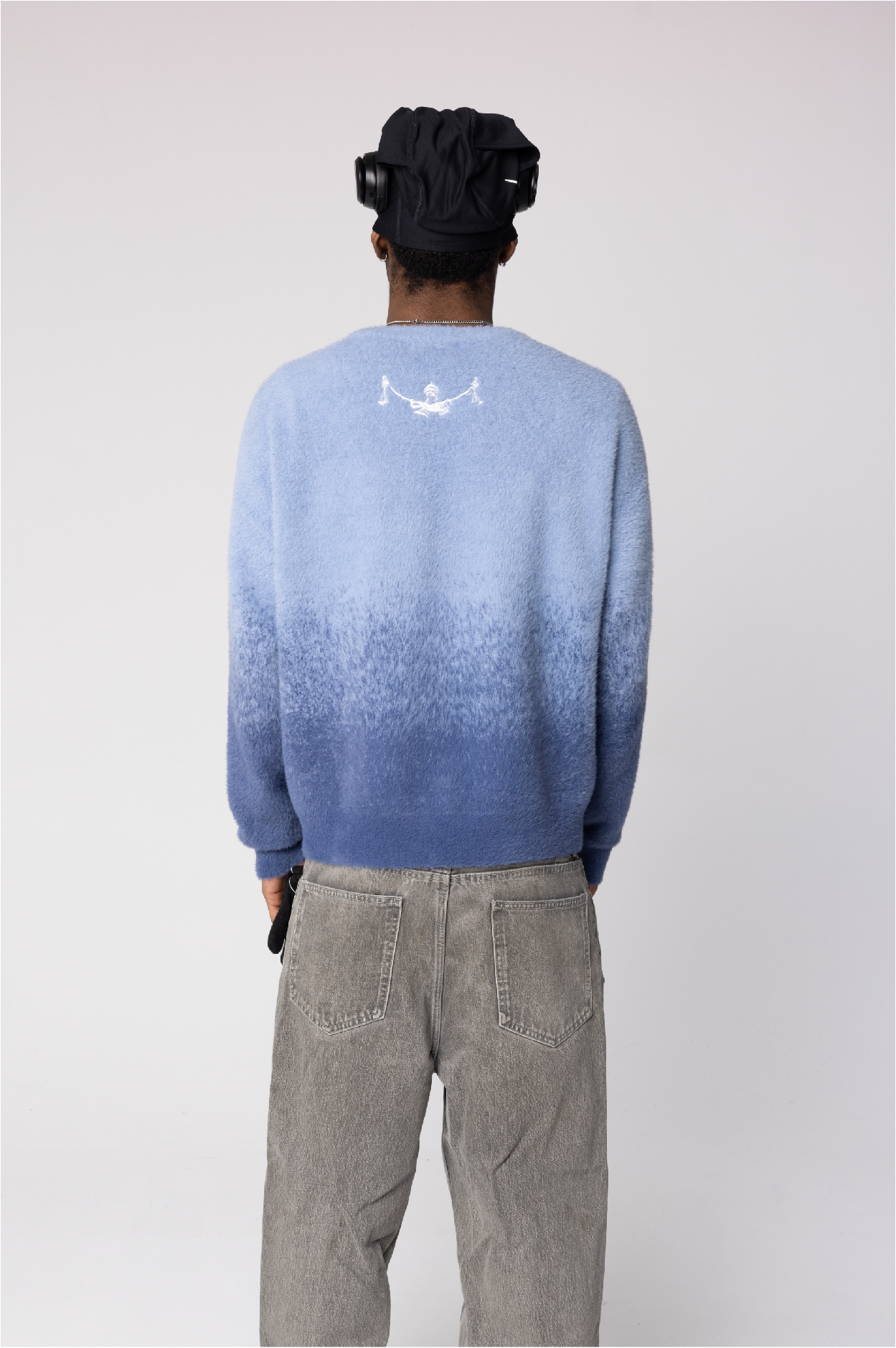 CURSIVE LOGO SWEATER [BLUE]